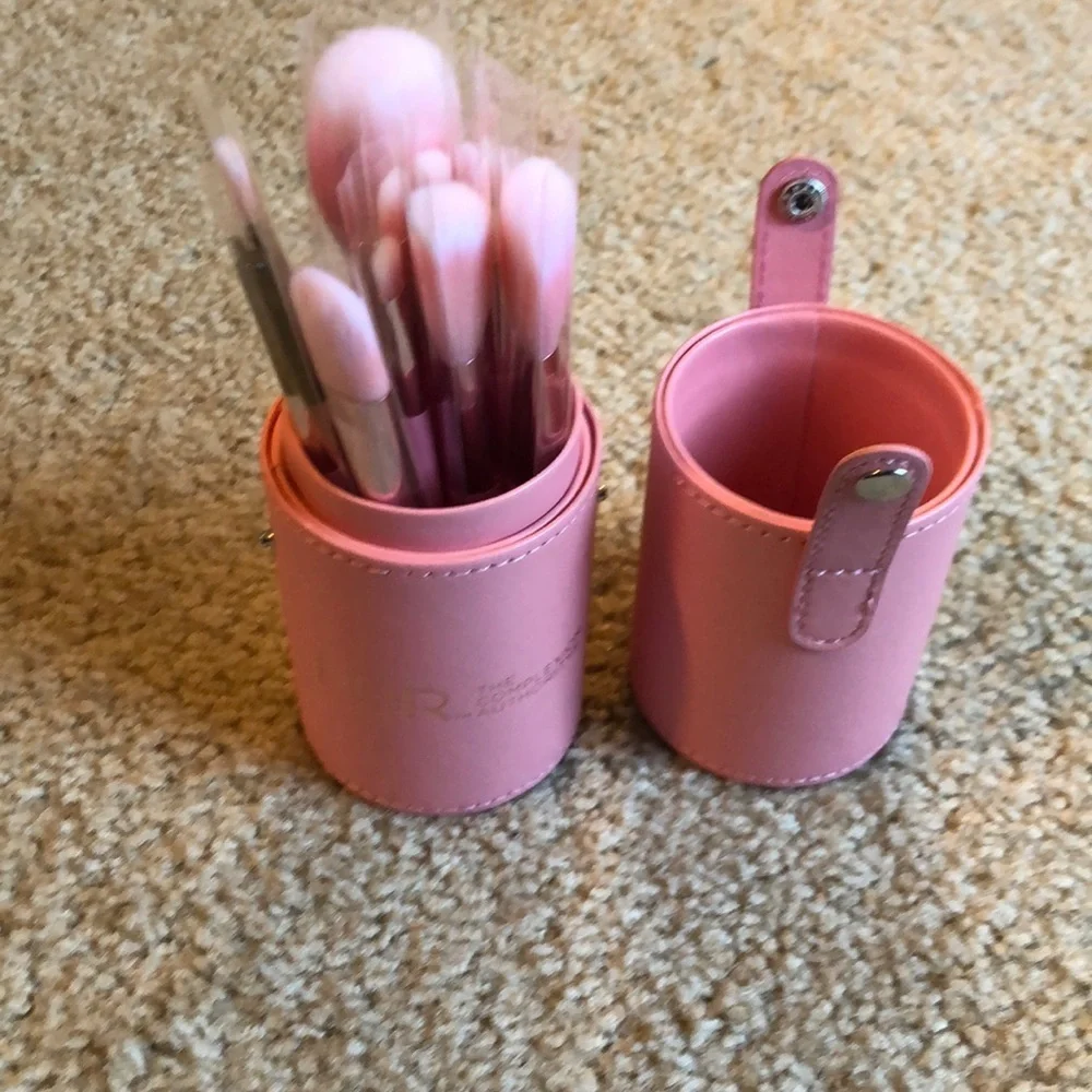 New PUR Pink Brush Set 12 Pieces